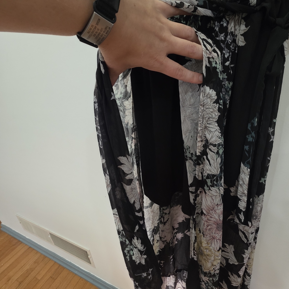 Band of Gypsies Black Floral Maxi Dress - Picture 4 of 9